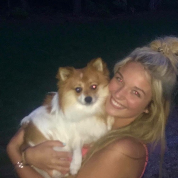 Meet your Posher, Lexi - Picture 3 of 8